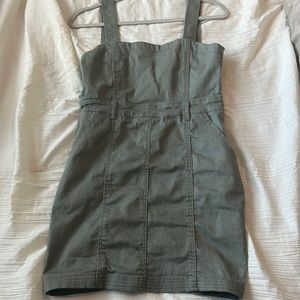 Green cargo dress